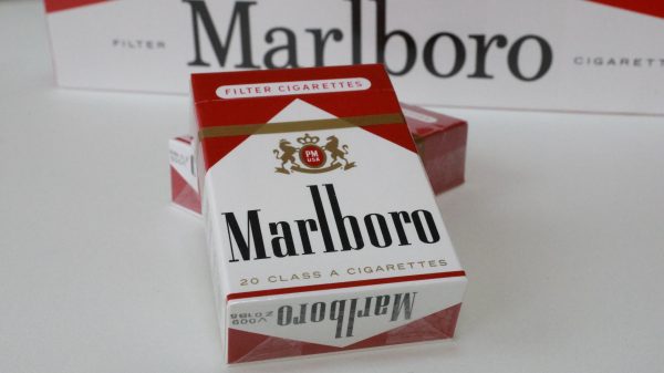 USA Marlboro Classic Red - Image 2